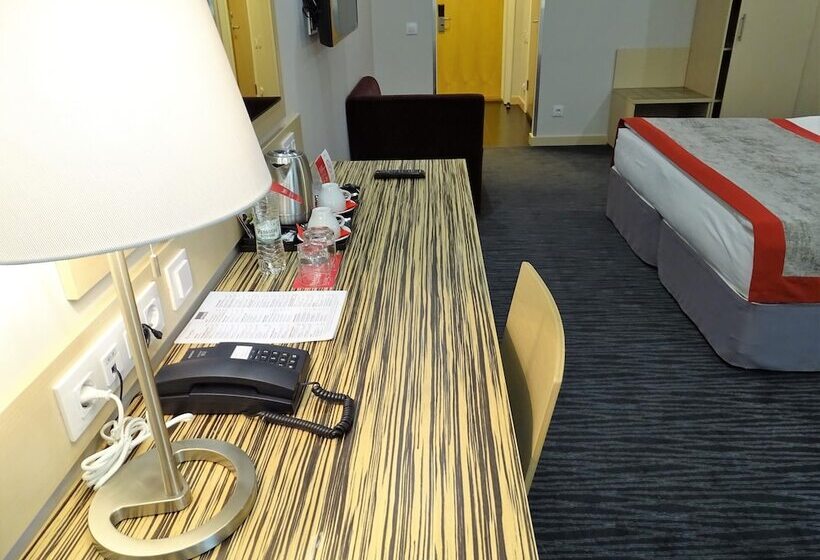 غرفة قياسية, Ramada Hotel & Suites By Wyndham Alabuga