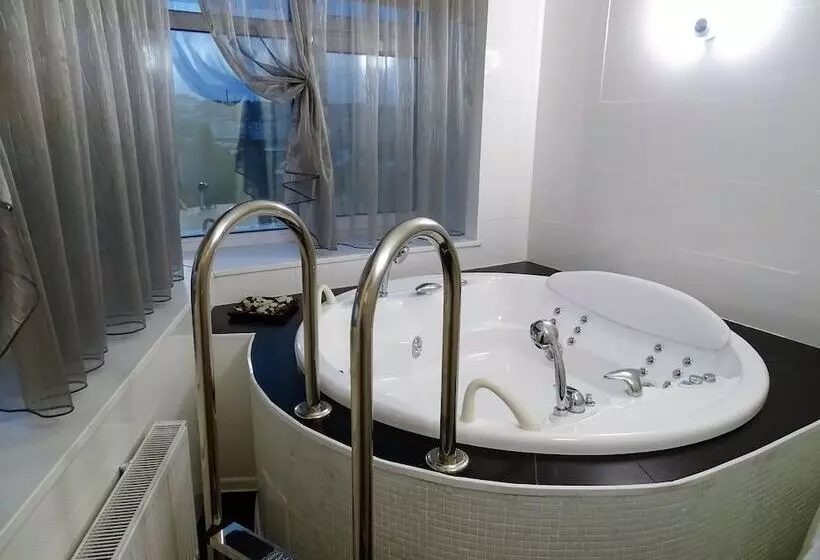 سوئیت پرزیدنت, Ramada Hotel & Suites By Wyndham Alabuga
