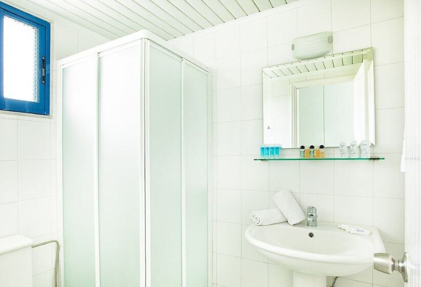 غرفة سوبيريور مطلّة علي الحديقة, Xenios Port Marina