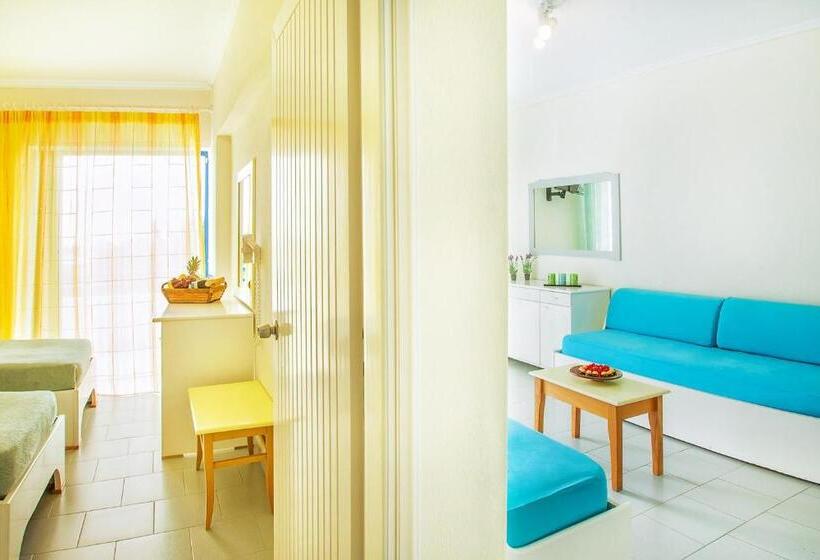 غرفة عائلية مطلّة علي البحر, Xenios Port Marina