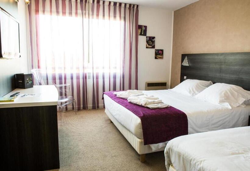 Номер Superior, Logis Hotel Restaurant Spa Les Oliviers
