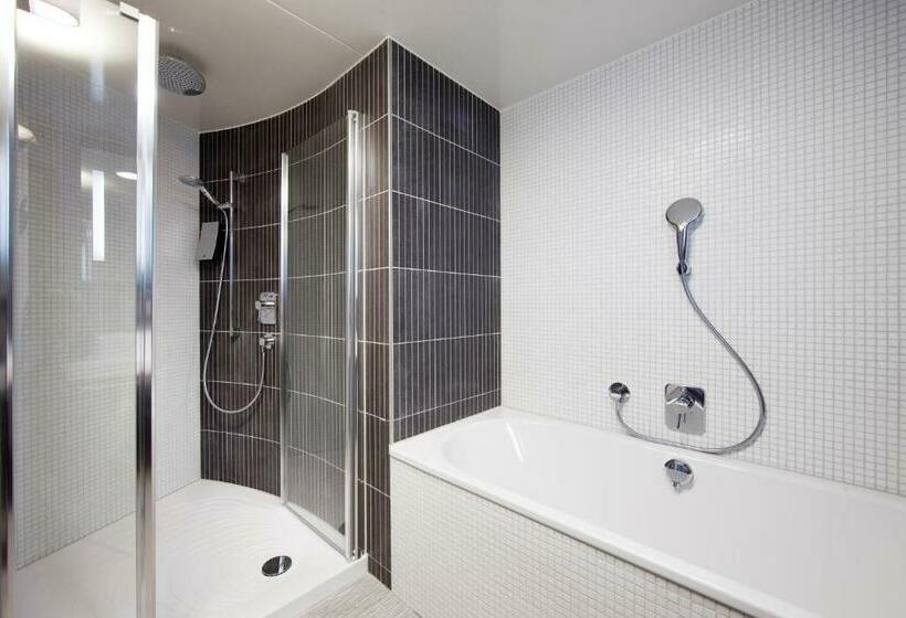 جناح سوبيريور, Novotel Suites Paris Issy Les Moulineaux
