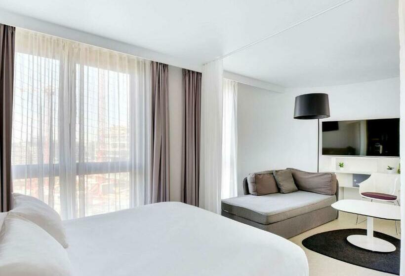 جناح سوبيريور, Novotel Suites Paris Issy Les Moulineaux