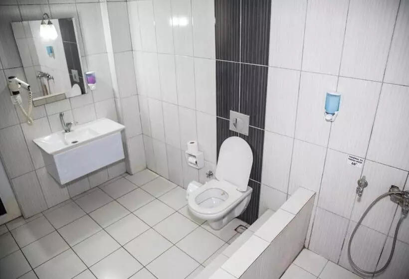 Deluxe-sviitti, Reis Thermal Otel