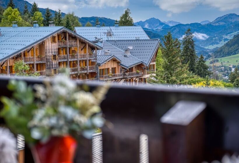 Номер Стандарт, Mamie Megève