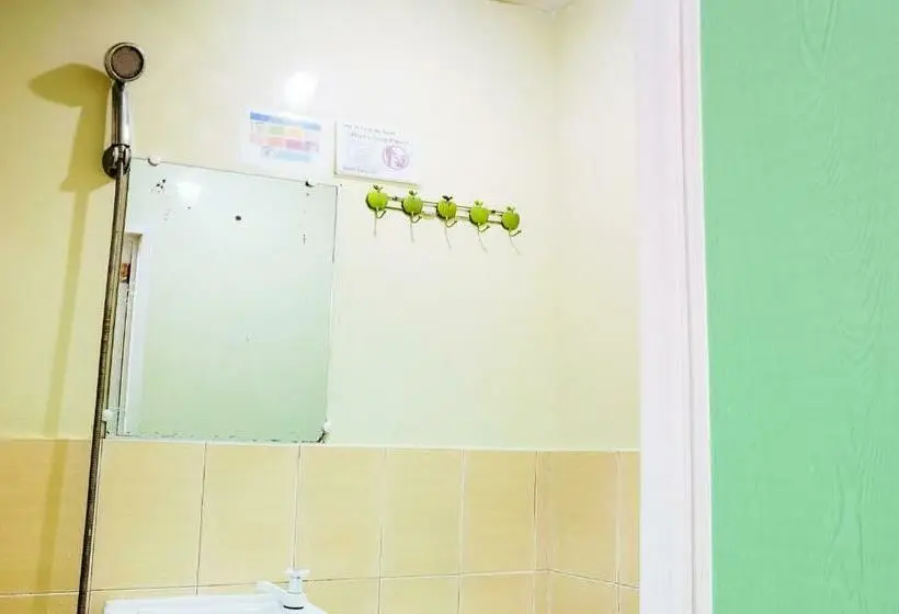 スタンダードシングルルーム, Reddoorz At D128 Lodge Cagayan Valley
