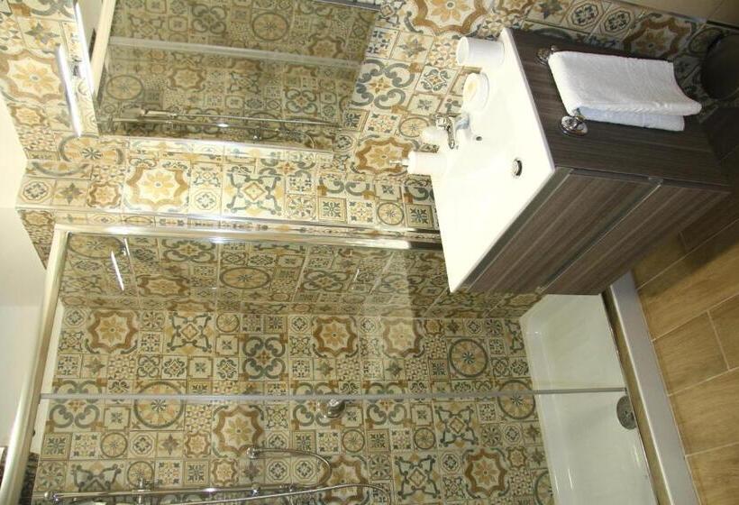 スタンダードトリプルルーム, B&b Paestum Sea And Rooms