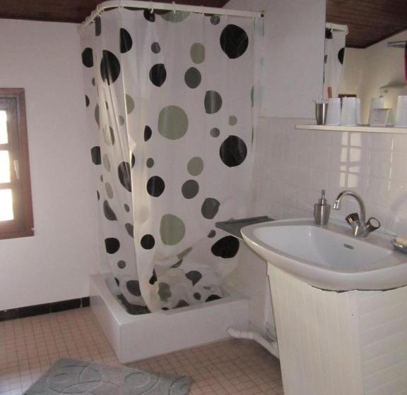 جناح غرفتين نوم, La Cle Des Champs