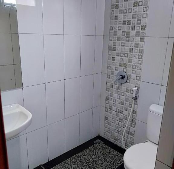 Номер Стандарт Индивидуальный, Richard S Home