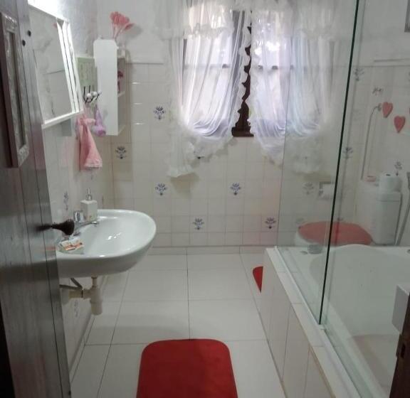 اتاق لوکس, Chalé Pinheiro Velho