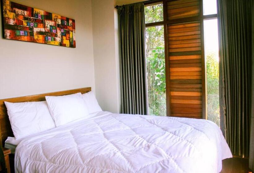 חדר דלוקס עם מרפסת, Munduk Panorama