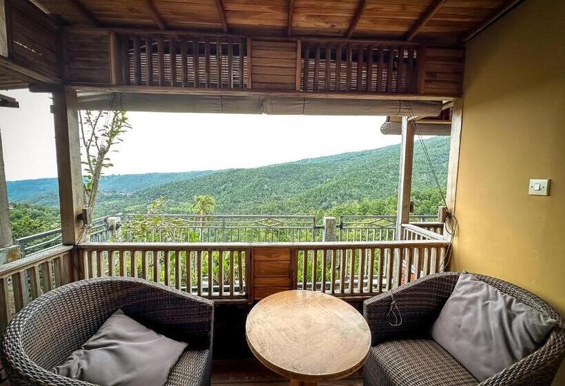 Номер Deluxe с Балконом, Munduk Panorama