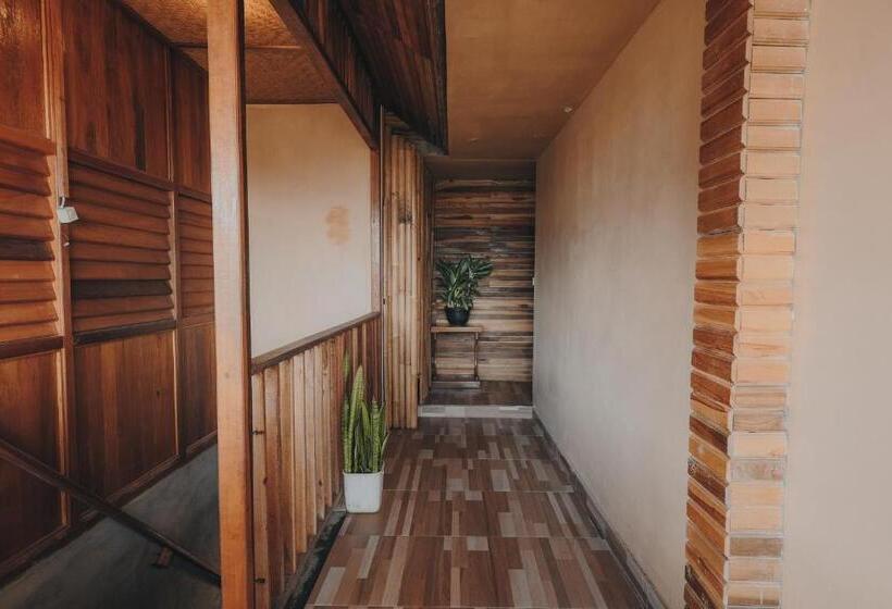 חדר דלוקס, Munduk Panorama