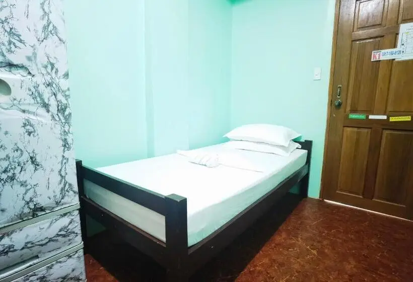 スタンダードシングルルーム, Reddoorz At D128 Lodge Cagayan Valley