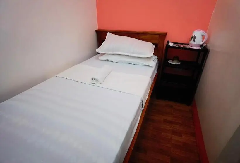 スタンダードシングルルーム, Reddoorz At D128 Lodge Cagayan Valley