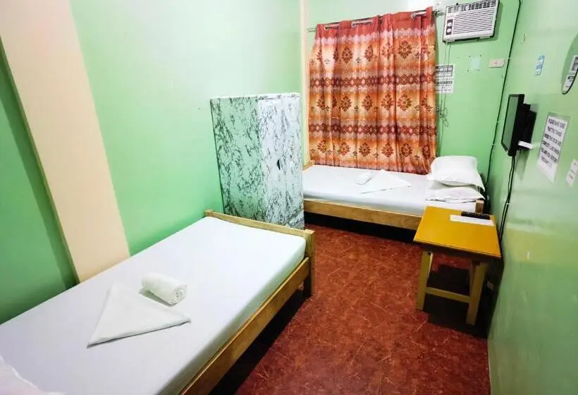 スタンダードルーム, Reddoorz At D128 Lodge Cagayan Valley