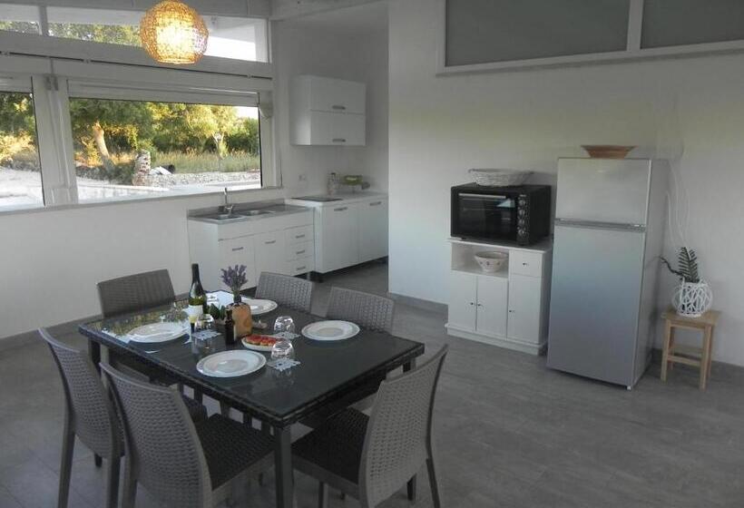 Апартаменты 1 Спальня Вид на Бассейн, Resort Pietra Bianca