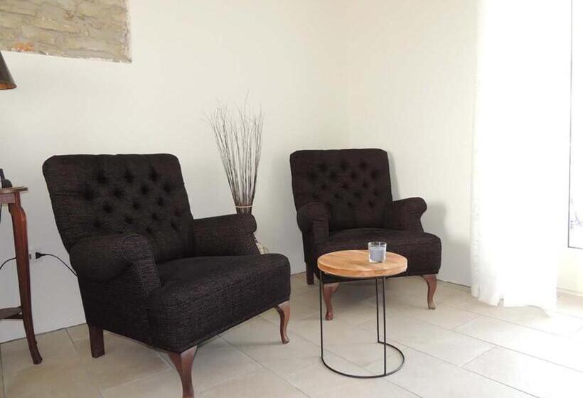 Pokój Deluxe z Balkonem, La Luce Delle Colline