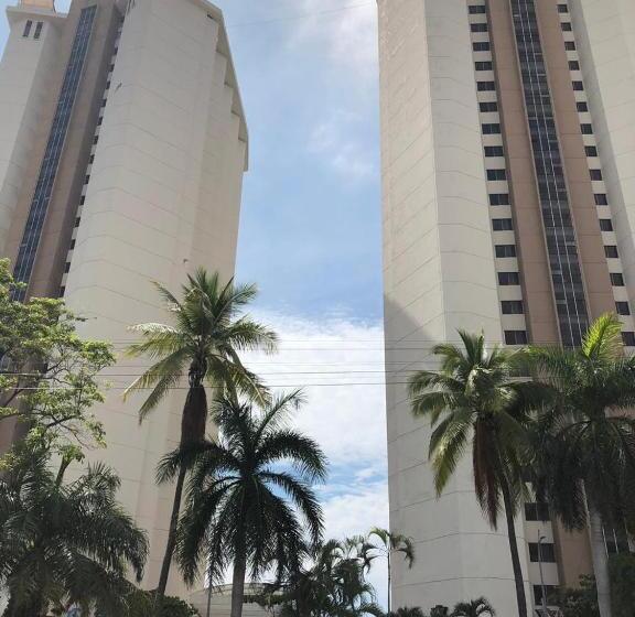 استودیو خانوادگی, Bonita Suite Torres Gemelas