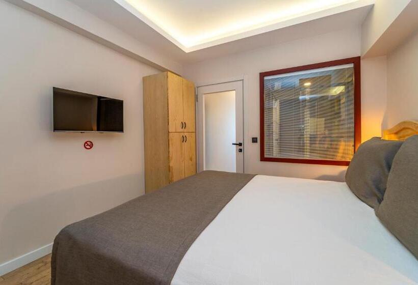 חדר דלוקס לשלושה עם נו לים, Ece Marina Suites