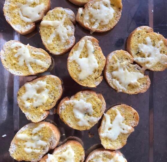 آپارتمان 1 خوابه, Cozy House