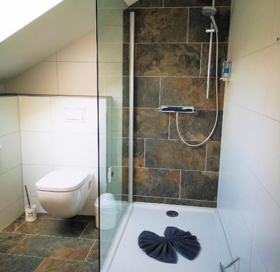 Студио Стандарт с Балконом, Feriendomizil Schlossblick