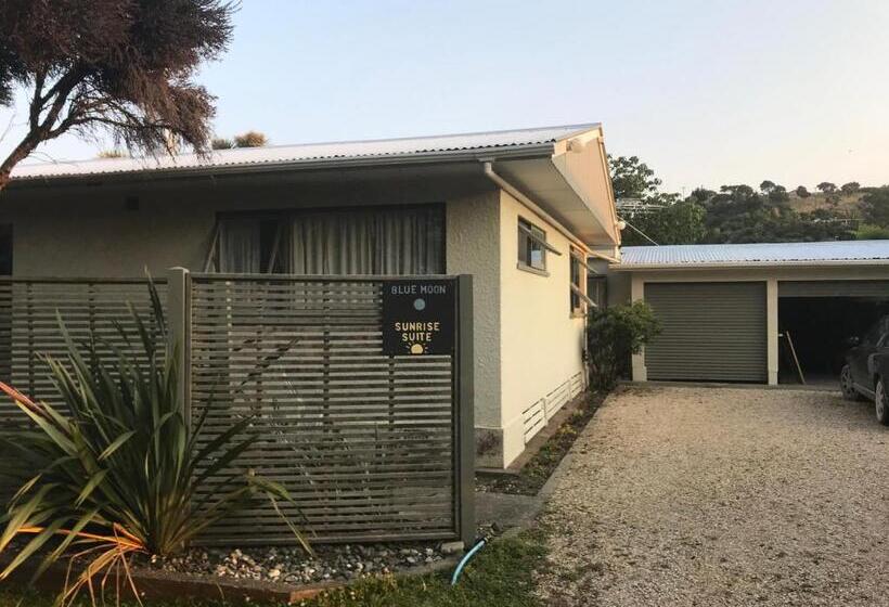 수피리어 룸, Sunrise Suite