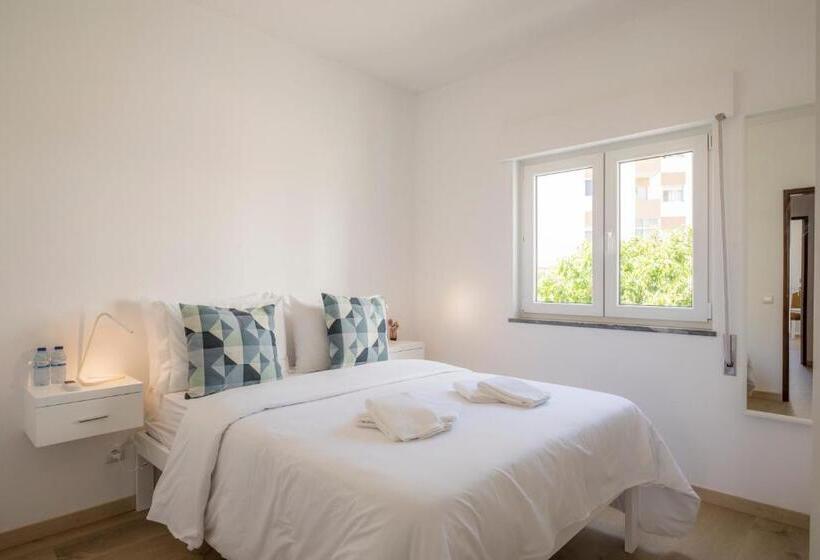 اتاق استاندارد با سرویس بهداشتی مشترک, Alto Mar Inn