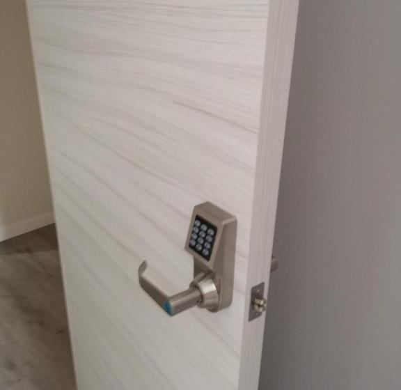 Номер Deluxe, Tra I Castelli