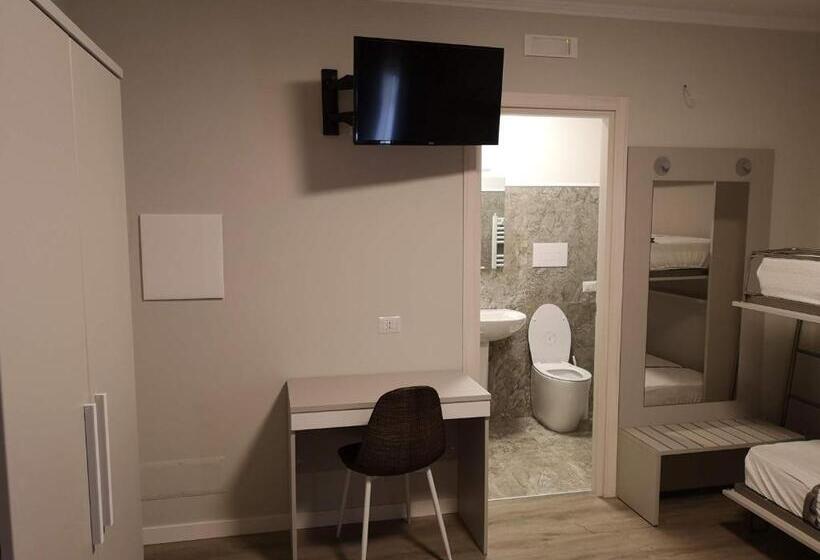 Четырехместный Номер Стандарт, Tra I Castelli