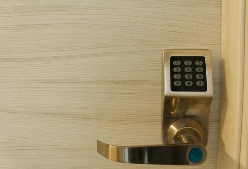 Четырехместный Номер Стандарт, Tra I Castelli