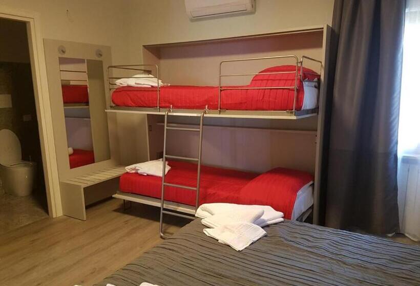 Четырехместный Номер Стандарт, Tra I Castelli