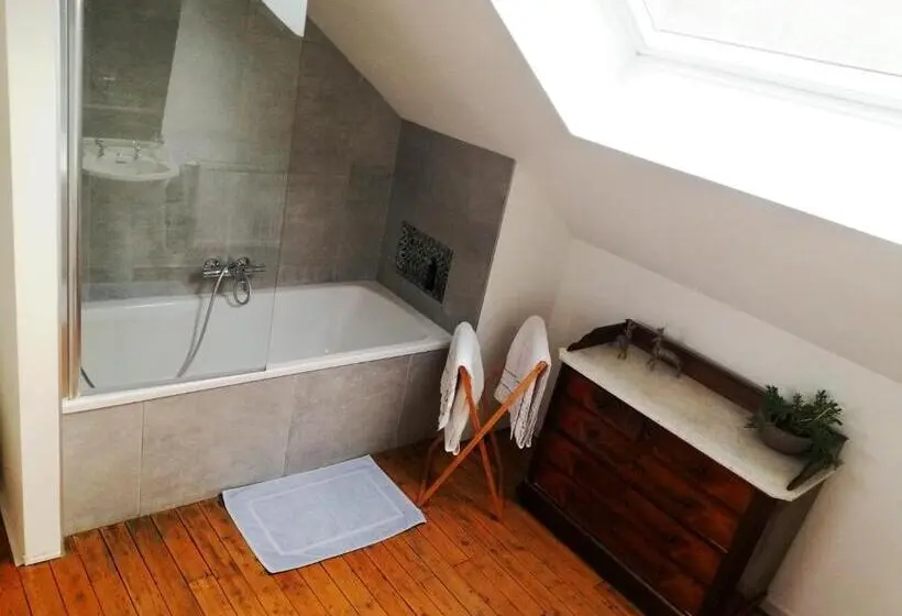 Standard-huone, Les2sources Bike B&b