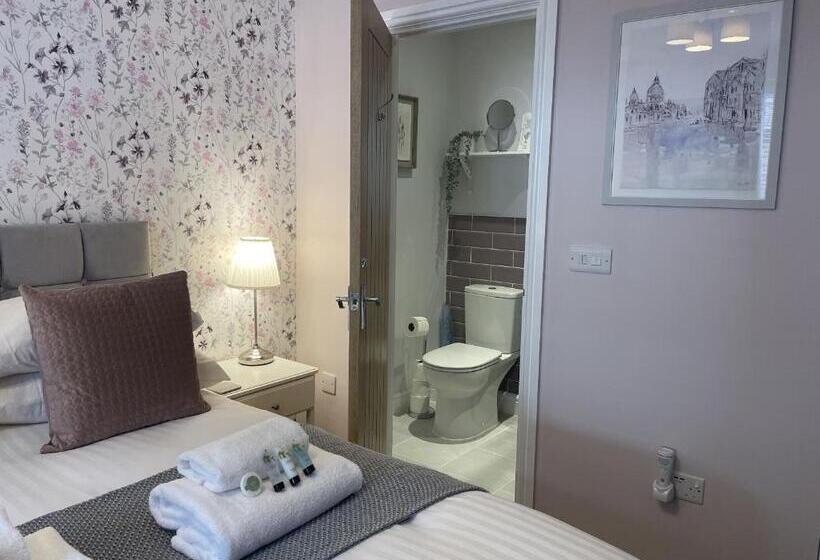 스탠다드 룸 킹사이즈 침대, Bridgeside Rooms