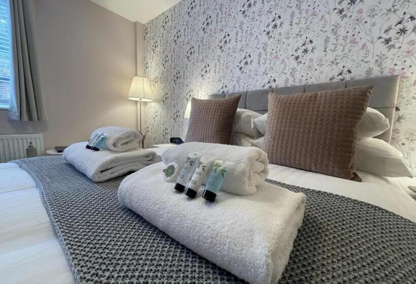 غرفة قياسية سرير كينج, Bridgeside Rooms