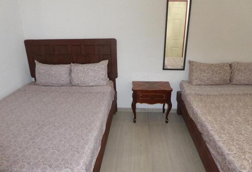 Семейный Номер, Hostal Casa Clavel