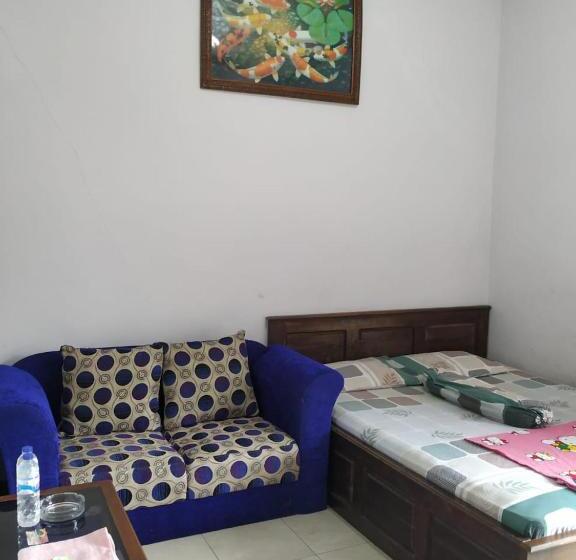 غرفة قياسية مطلّة علي البحيرة, Ngebel Indah