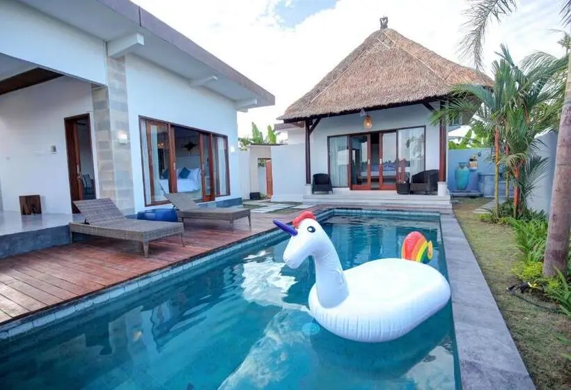 ツーベッドルーム ヴィラ, Prawiba Villa