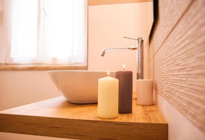 패밀리 스위트, Al Vicolo Tre