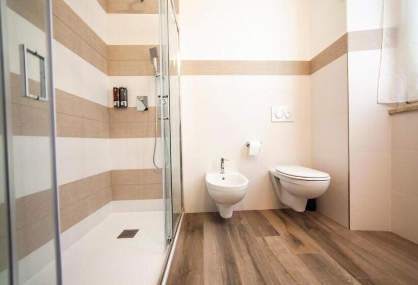 패밀리 스위트, Al Vicolo Tre