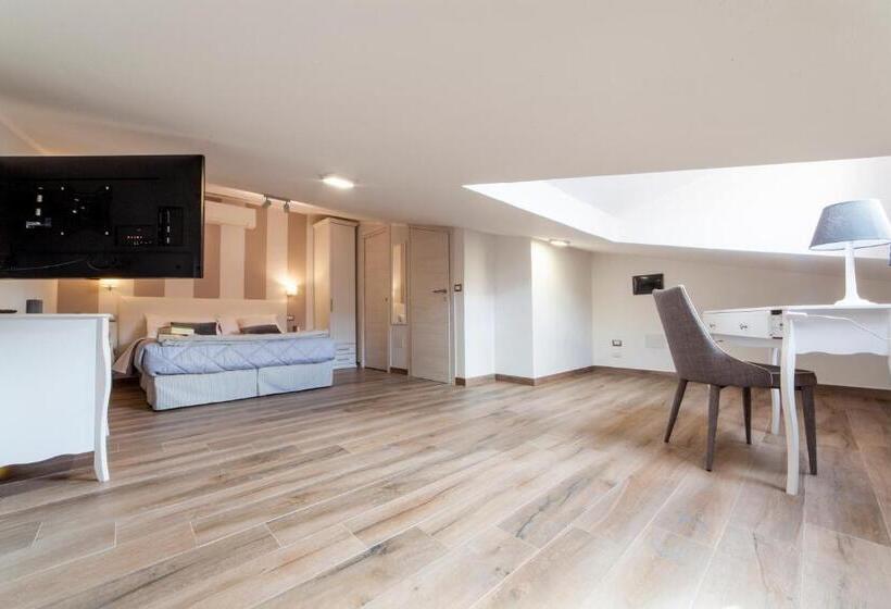 펜트하우스 룸, Al Vicolo Tre