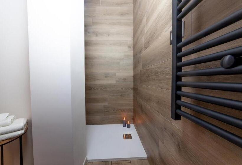 디럭스 스위트, Al Vicolo Tre