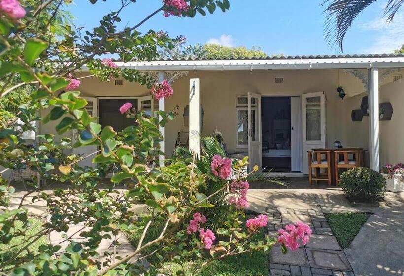 חדר דחוקס עם מיטת קינג, Eight Palms