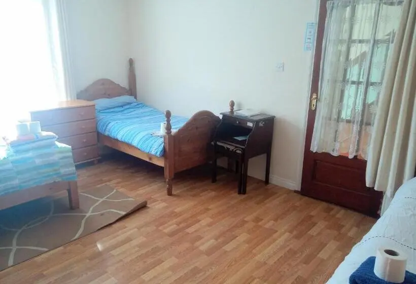 Habitació Quàdruple Economy, Avondale Accommodation