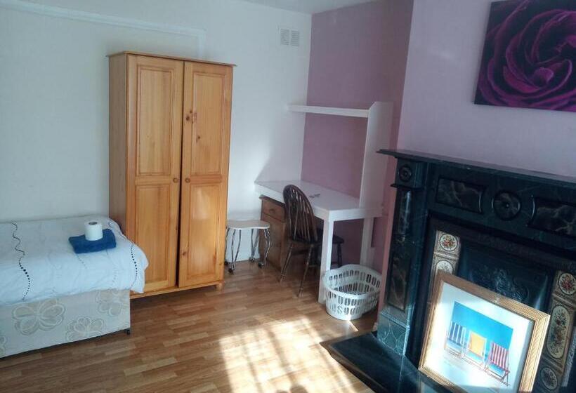 חדר אקונומי לארבעה, Avondale Accommodation