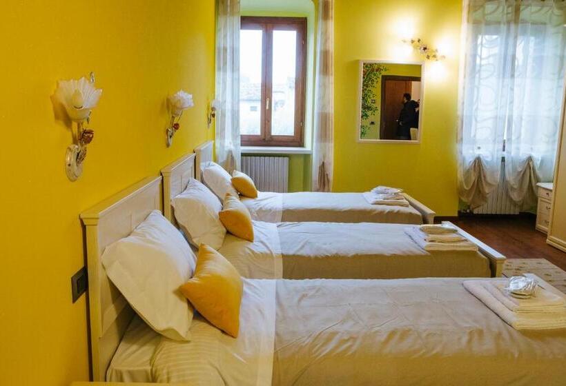 חדר סטנדרט לשלושה, B&b Corte Dal Colle