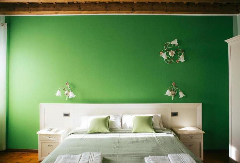 חדר סטנדרט לארבעה, B&b Corte Dal Colle