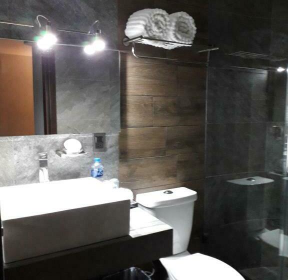 غرفة قياسية فردية, Corral Grande