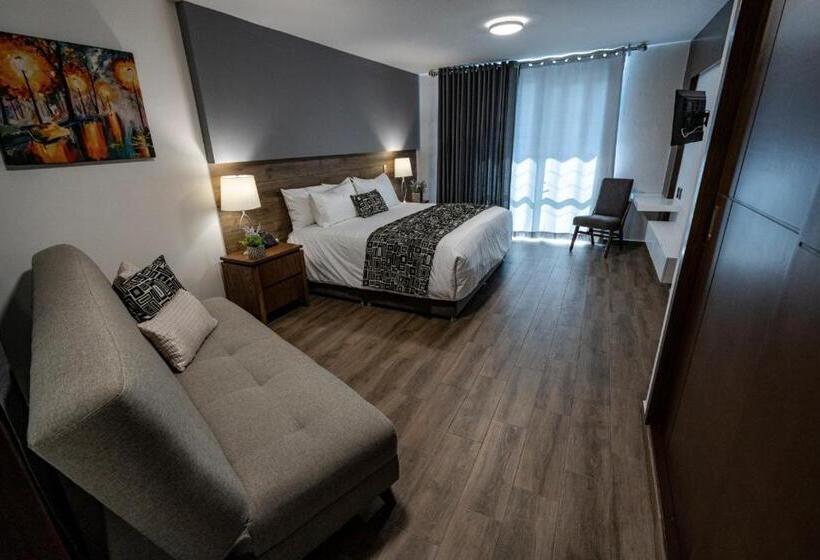 Suite, Corral Grande