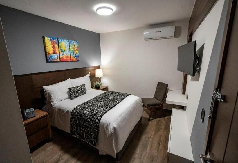 غرفة قياسية, Corral Grande